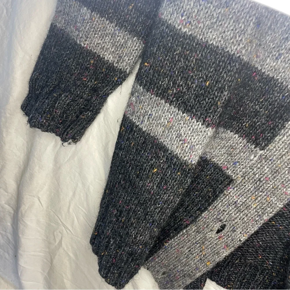 Talbots Large Women’s Gray and Multicolored Button-Up Knit Cardigan